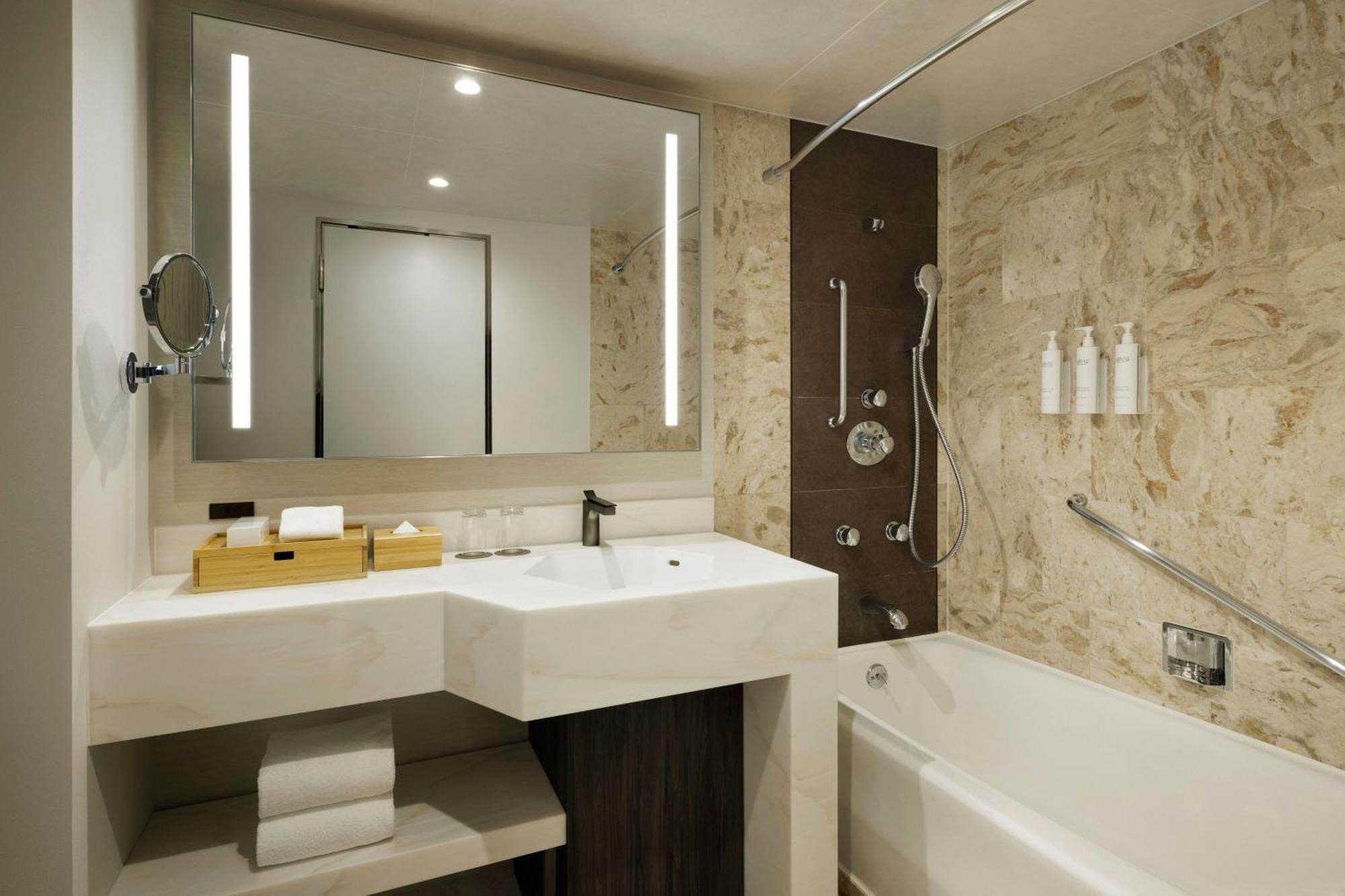 Courtyard by Marriott Tokyo Ginza Hotel Eksteriør billede